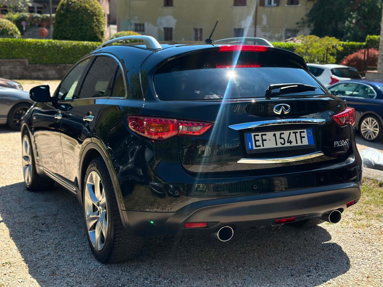Infiniti FX30d S PREMIUM KMCERT UNICOPR GARANZ