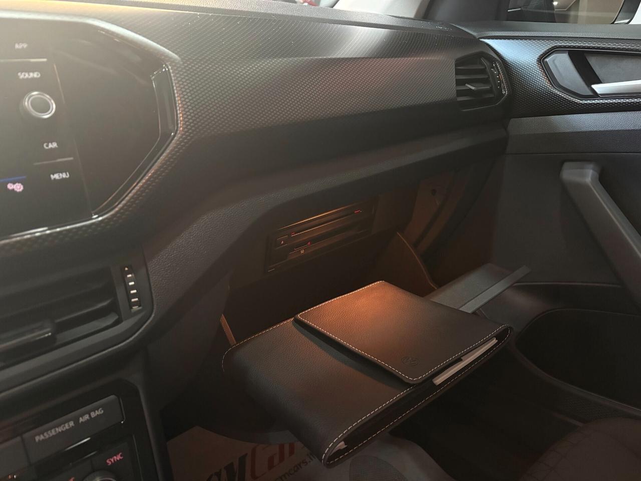 Volkswagen T-Cross 1.6 TDI 95cv DSG Automatica Style ITALIANA