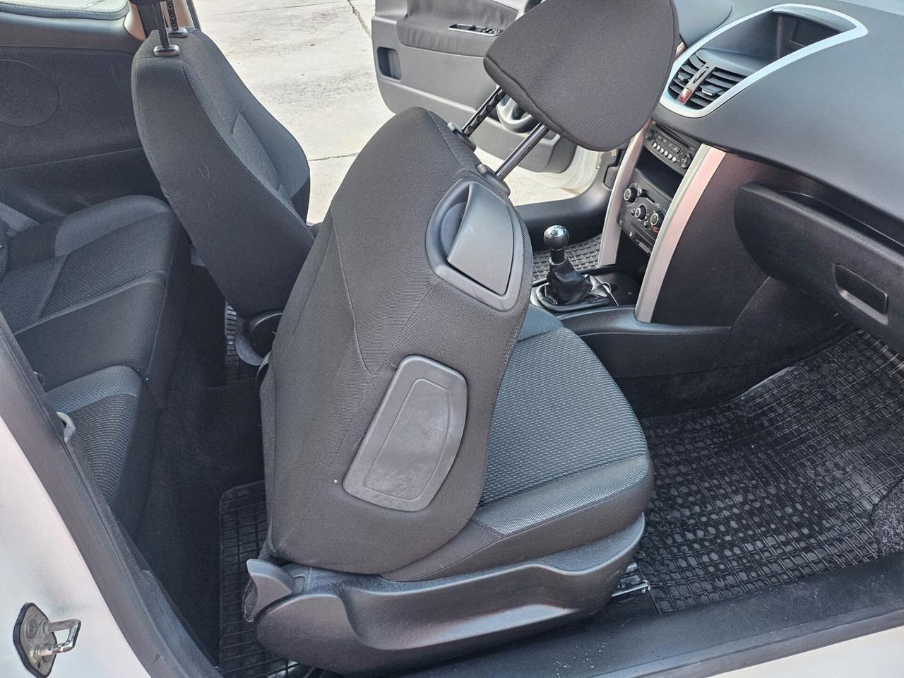 Peugeot 207 1.4 8V 75CV 3p. Energie