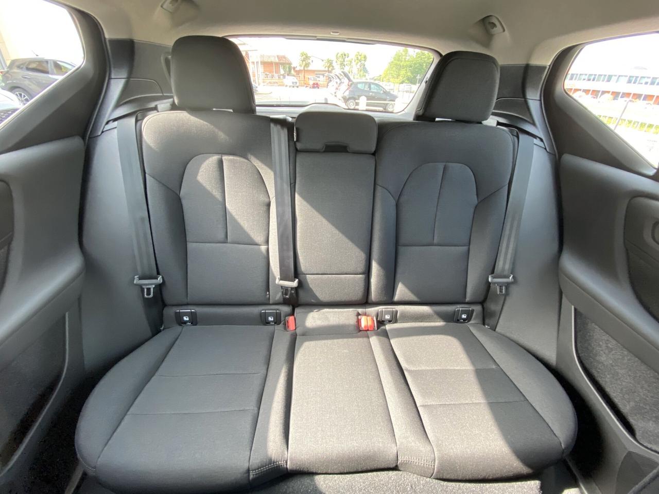 Volvo XC40 B3 (Benzina/Hybrid) Autom. Essential