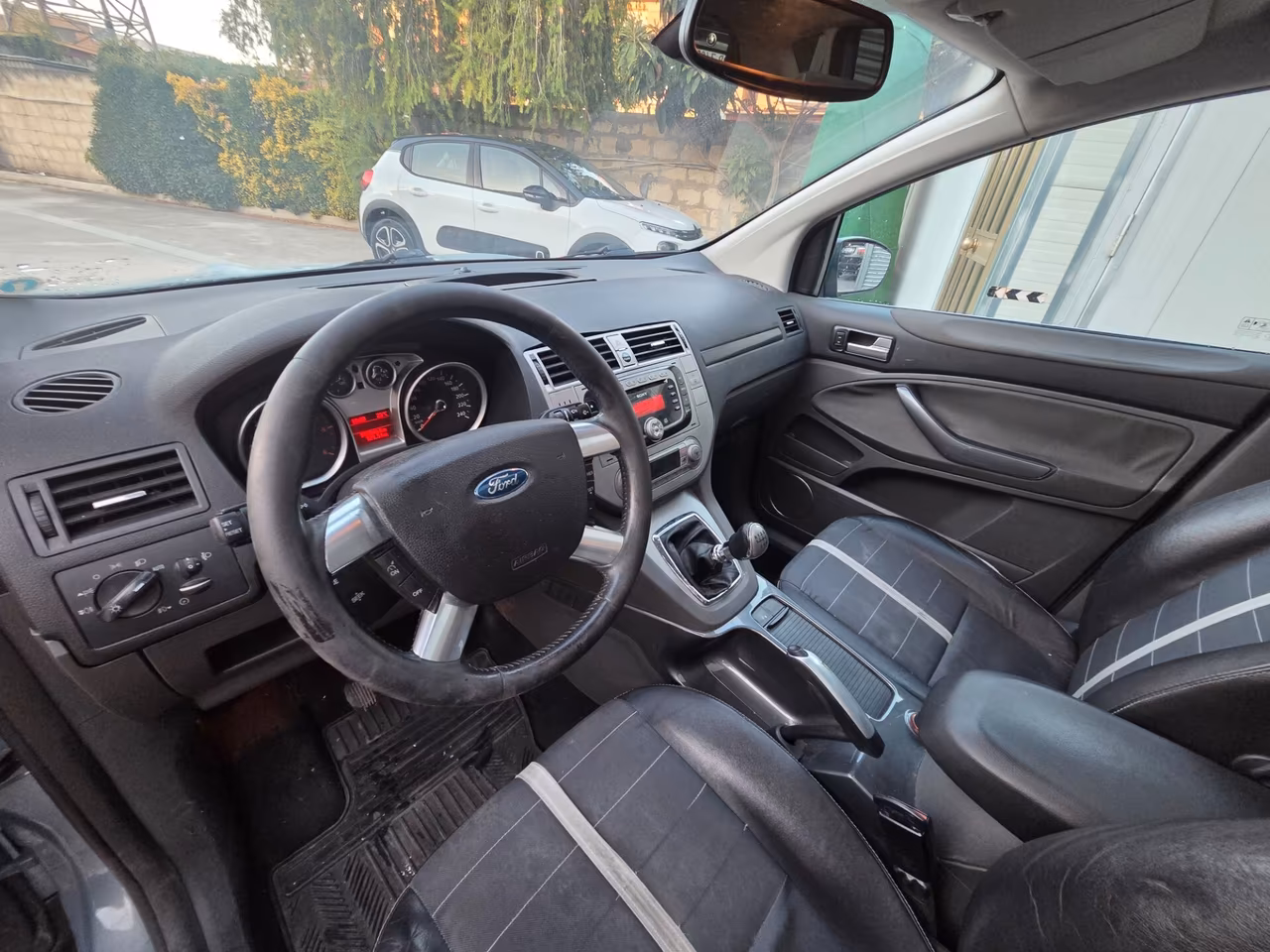 Ford Kuga 2.0 TDCi 136 CV 4WD Titanium