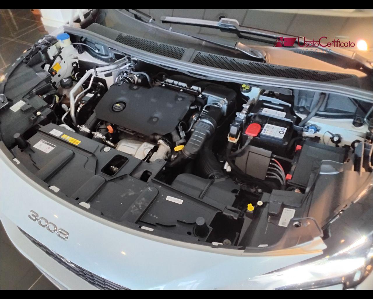 PEUGEOT 3008 BlueHDi 130 S&S EAT8 Active Business