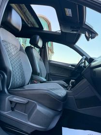 Volkswagen Tiguan 2.0 TDI 200 CV SCR DSG 4MOTION R-Line TETTO APRIBILE E GANCIO TRAINO