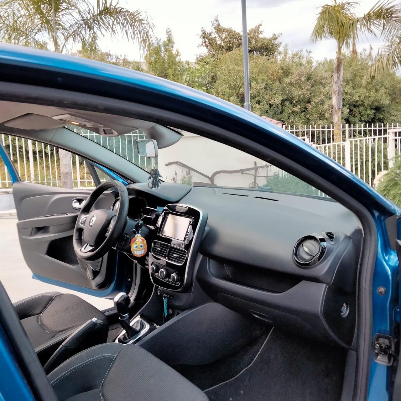 Renault Clio dCi 8V 90 CV EDC 5 porte Moschino Zen