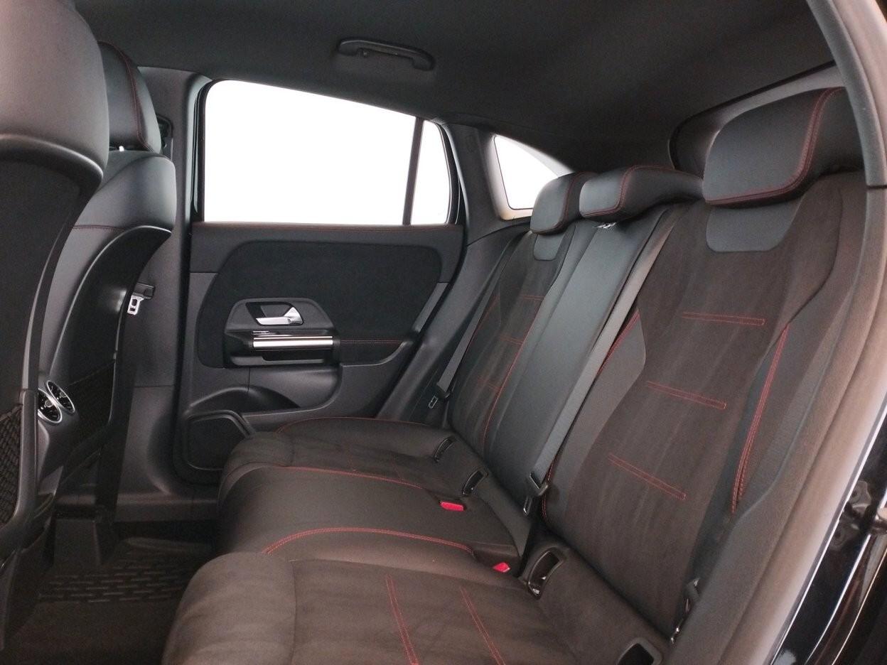 Mercedes-Benz GLA 180d Premium auto - PACCHETTO AMG - PACCHETTO NIGHT