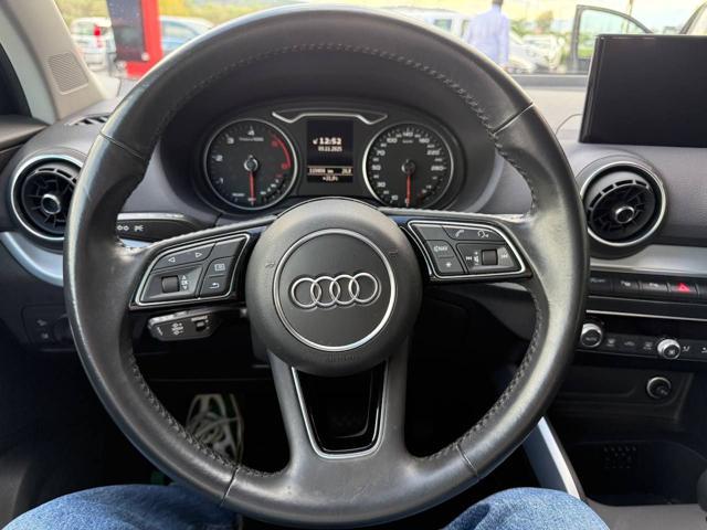 AUDI Q2 35 TDI S tronic Business