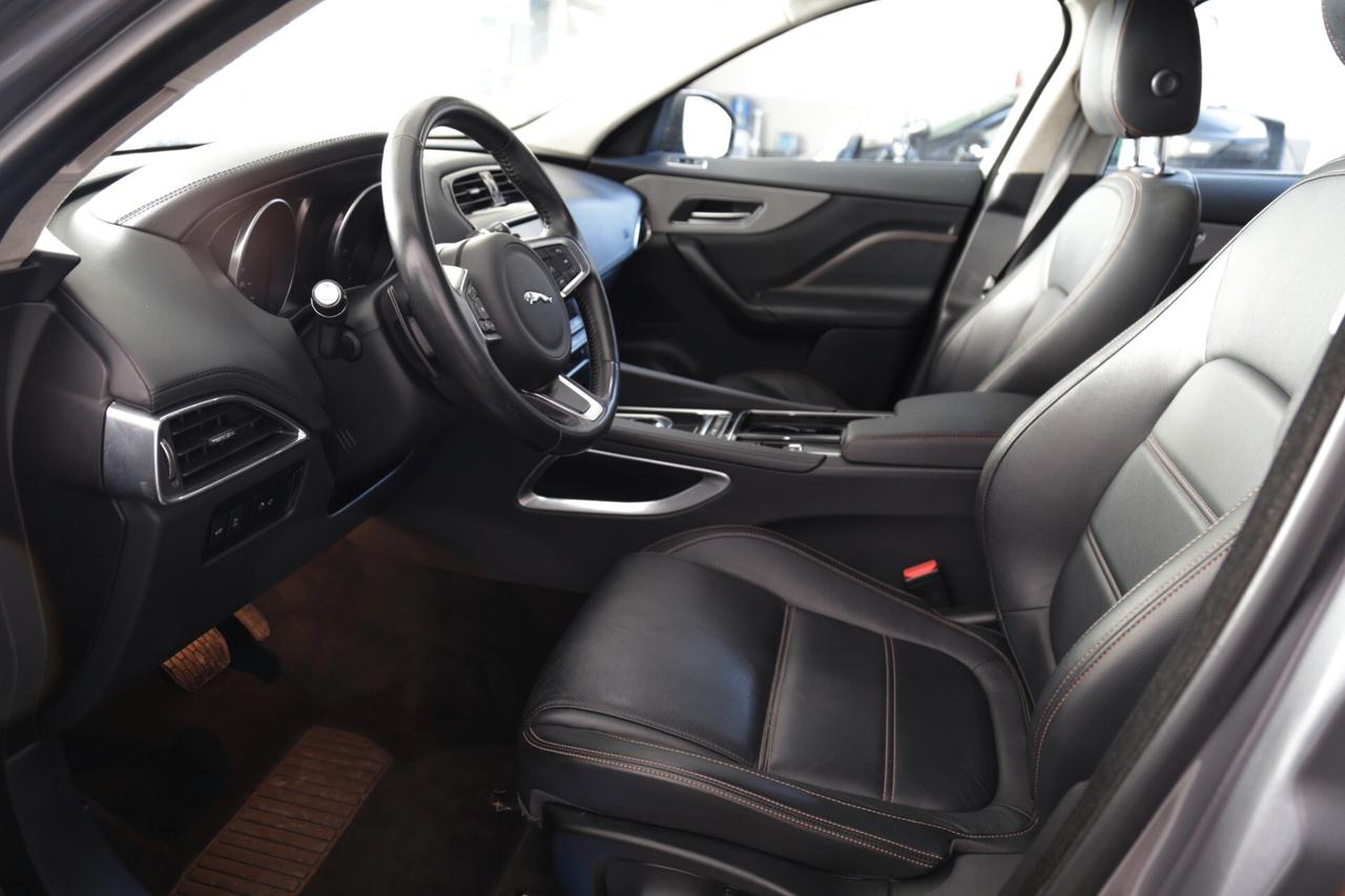 Jaguar F-Pace 2.0 D 180 CV AWD aut. Chequered Flag