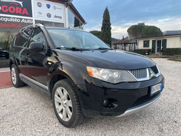 Mitsubishi Outlander 2.2 DI-D Instyle 7 p.ti DPF