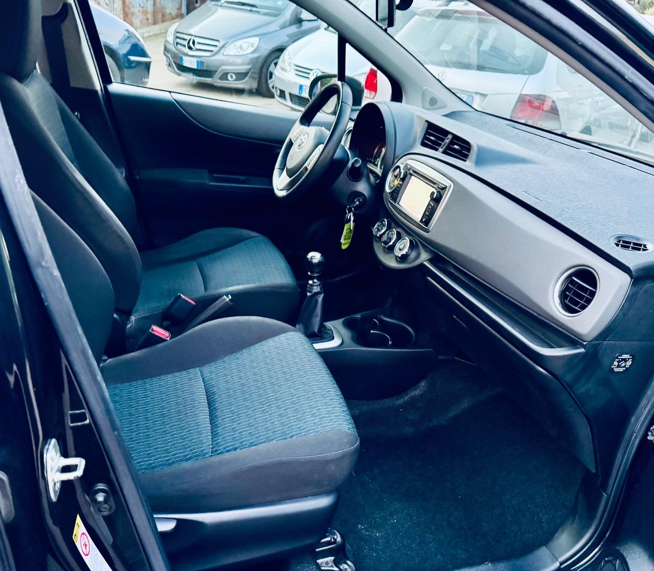 Toyota Yaris 1.3 5 porte Lounge Ok Neopatentati