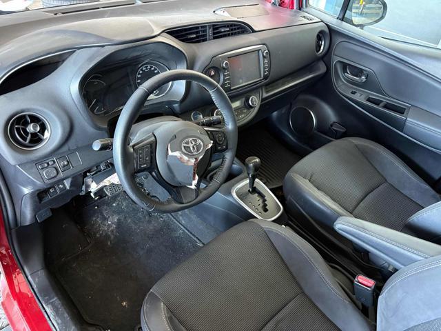 TOYOTA Yaris 1.5 Hybrid 5 porte Trend "Red Edition"