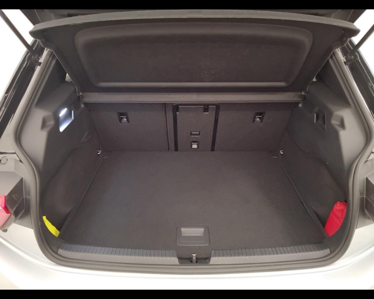 VOLKSWAGEN ID.3 2023 - ID.3 77 kWh Tour 204cv