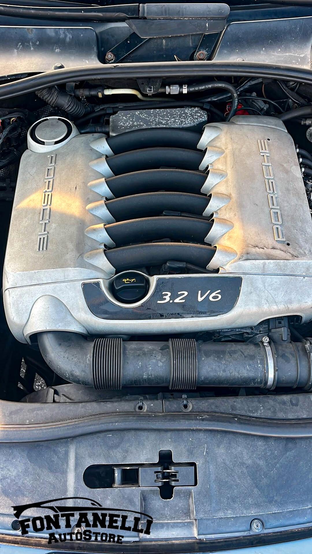 Porsche Cayenne 3.2 V6 cat