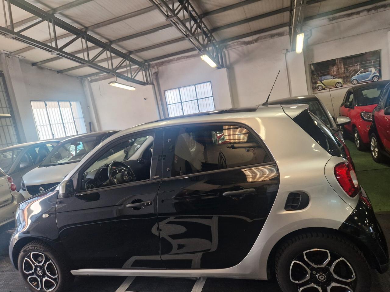 ForFour automatica solo 24000km passion garanzia