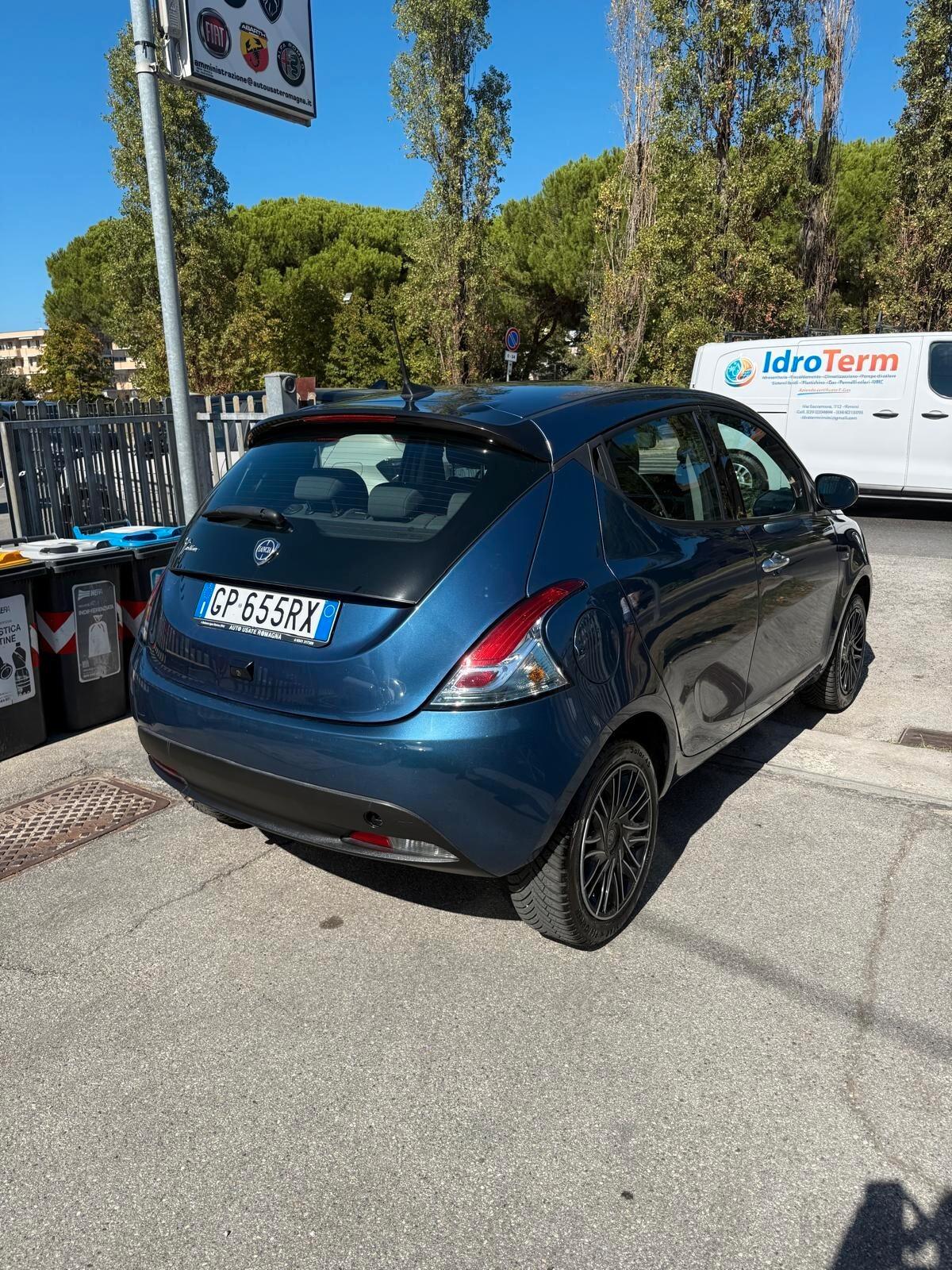 Lancia Ypsilon 1.2 69 CV 5 porte GPL Ecochic NESSUN VINCOLO
