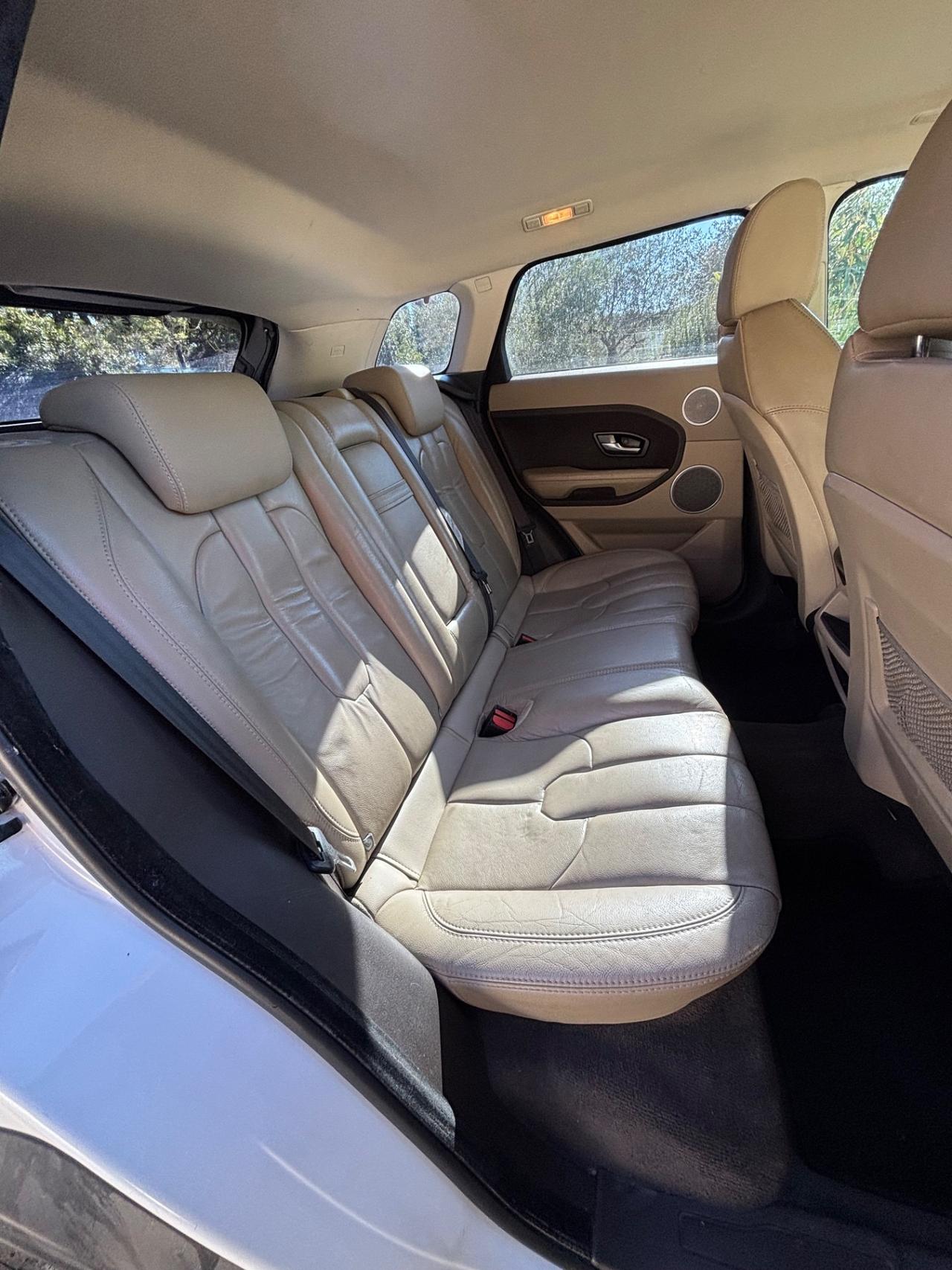 Land Rover Range Evoque 2.2 TD4 5p. Prestige
