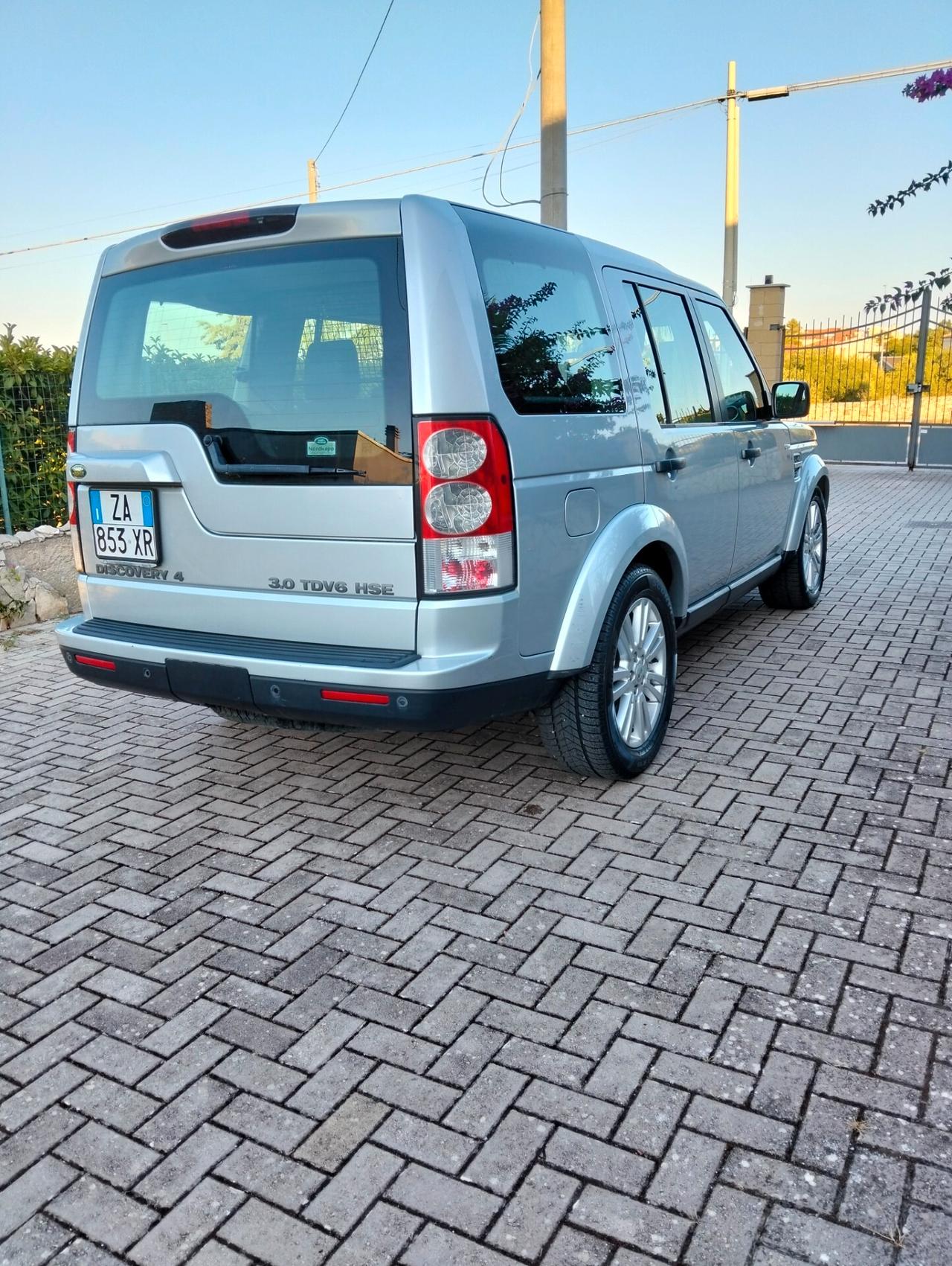 Land Rover Discovery 4 3.0 SDV6 245CV HSE