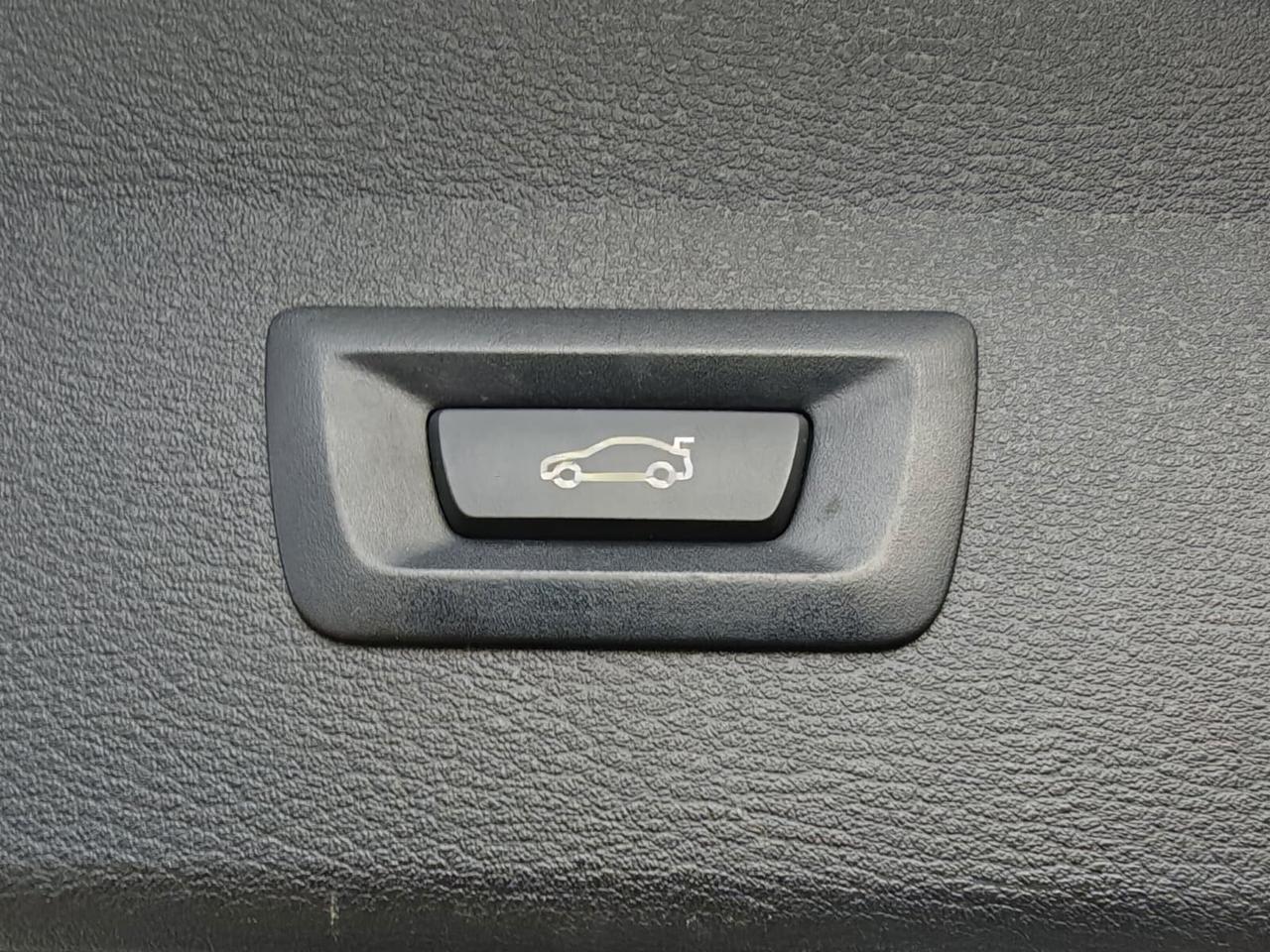 Bmw X1 sDrive18d xLine