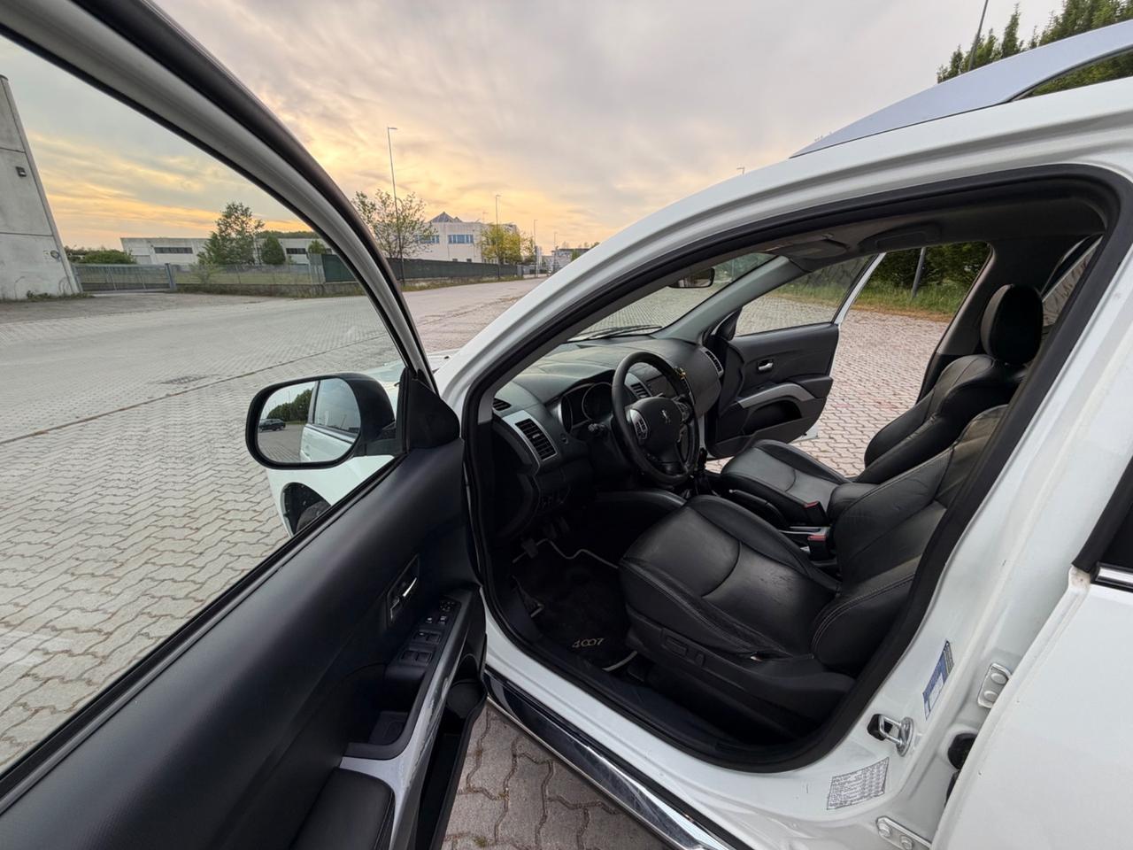 Peugeot 4007 2.2 HDi 156CV Tecno
