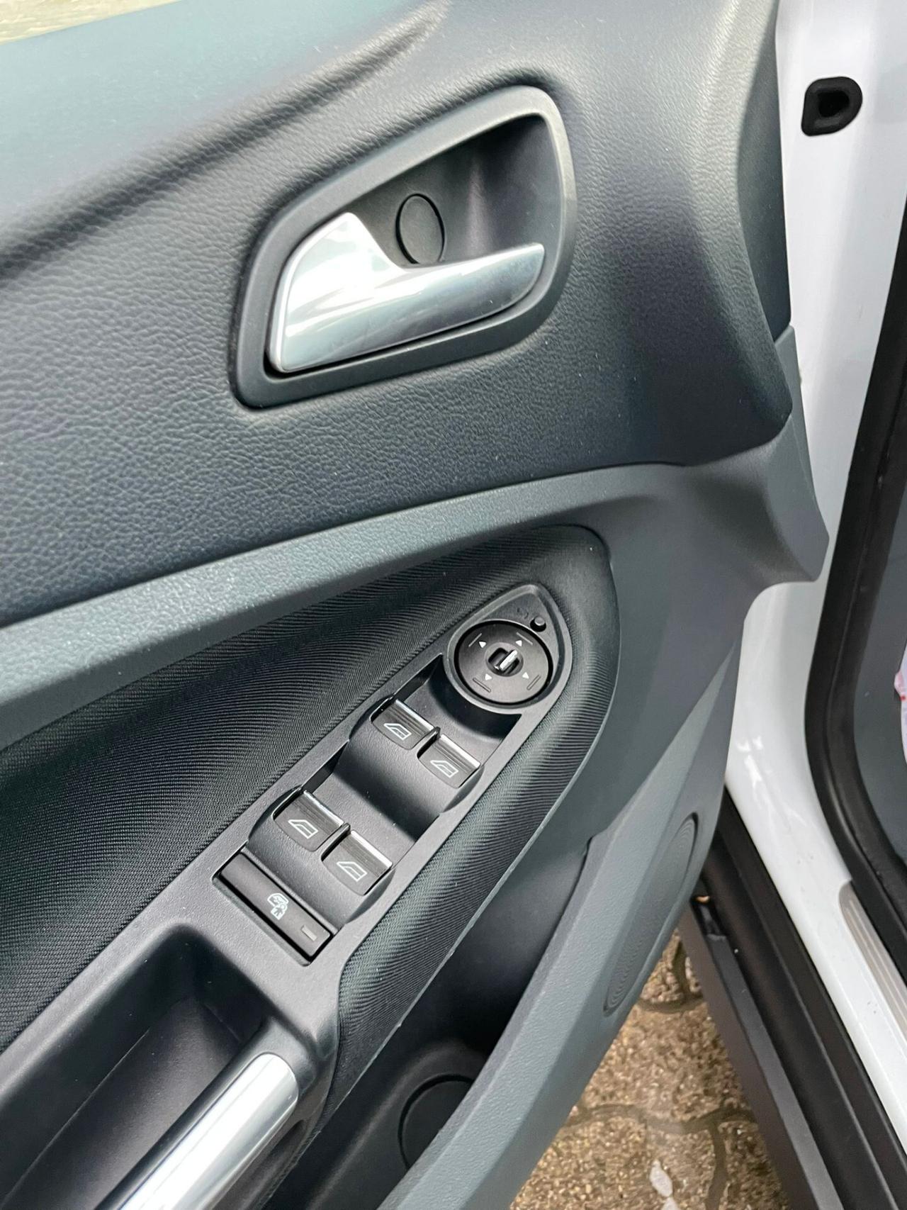 Ford C-Max 1.6 TDCi 115CV Titanium