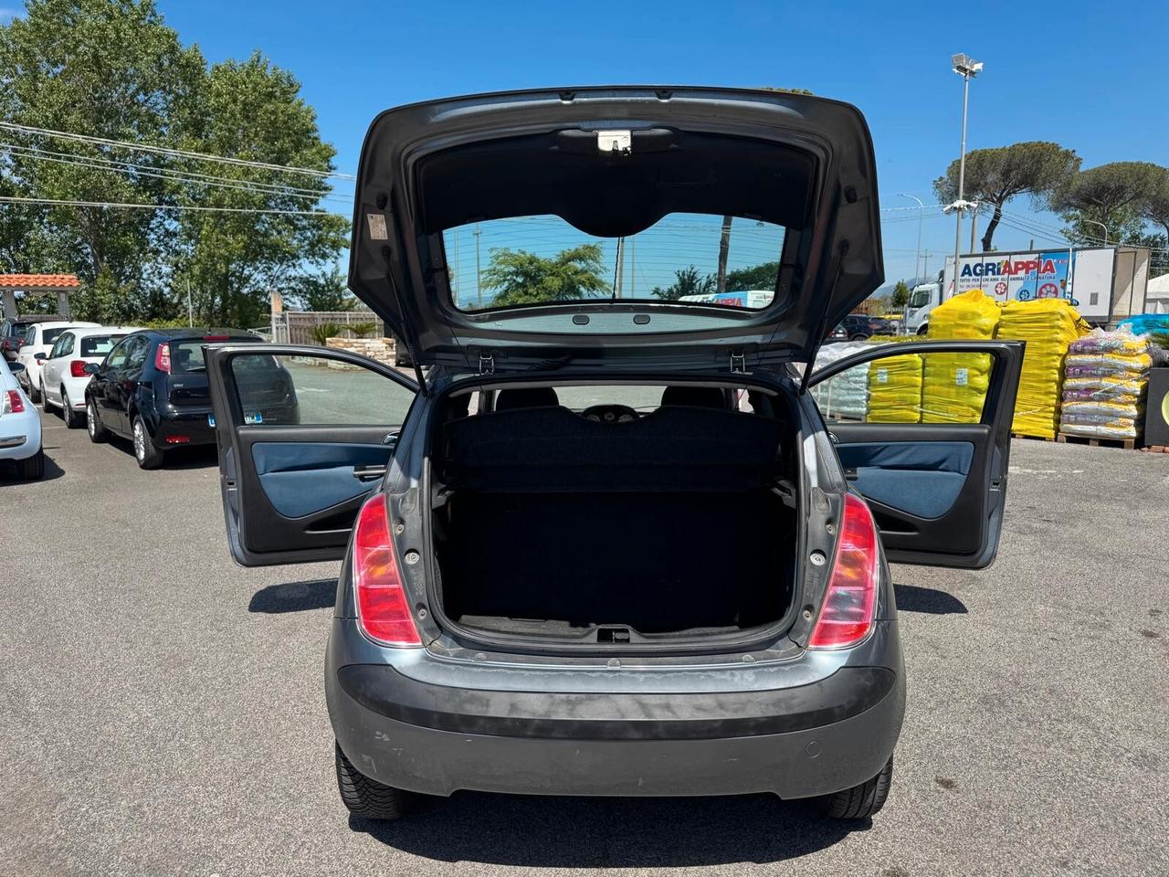 Lancia Ypsilon 1.2 BENZ 60CV FRIZIONE NUOVA 2006