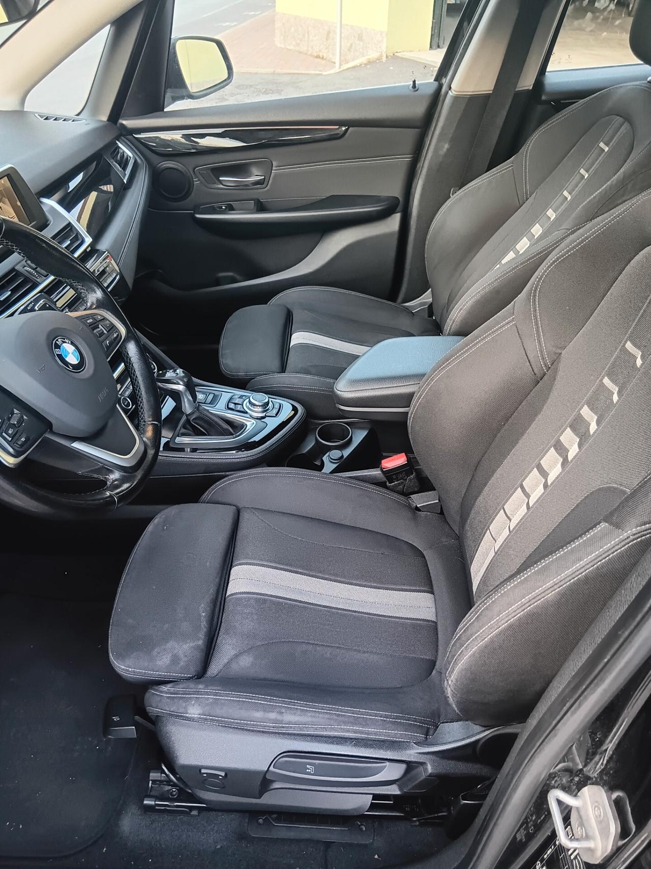 Bmw 2er Active Tourer 218d Active Tourer Sport