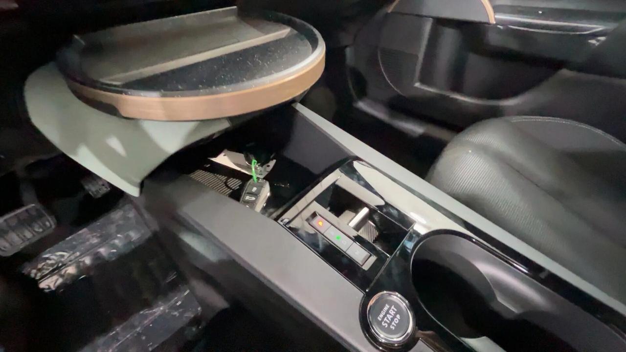 Lancia Ypsilon Hybrid e-DCT Edizione Cassina