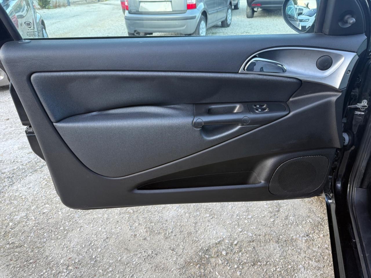 Lancia Ypsilon 1.2 Oro Giallo