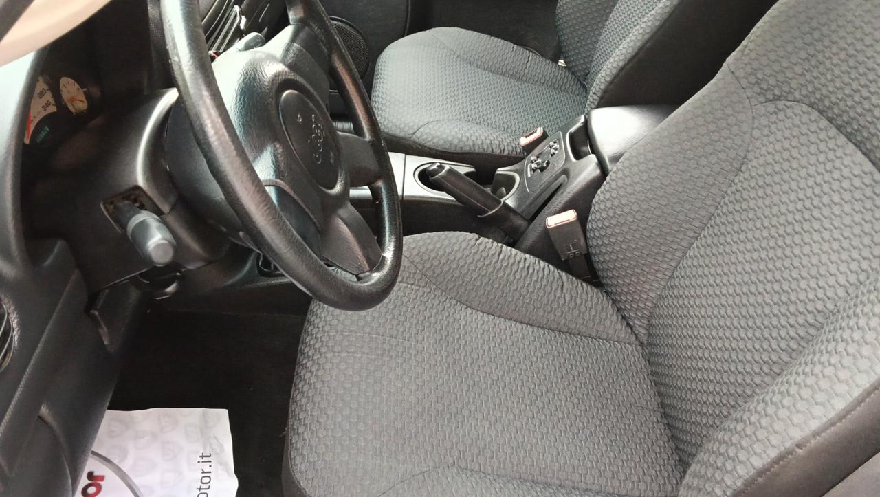 JEEP CHEROKEE 2.8-GANCIO TRAINO-PREZZO PROMO!