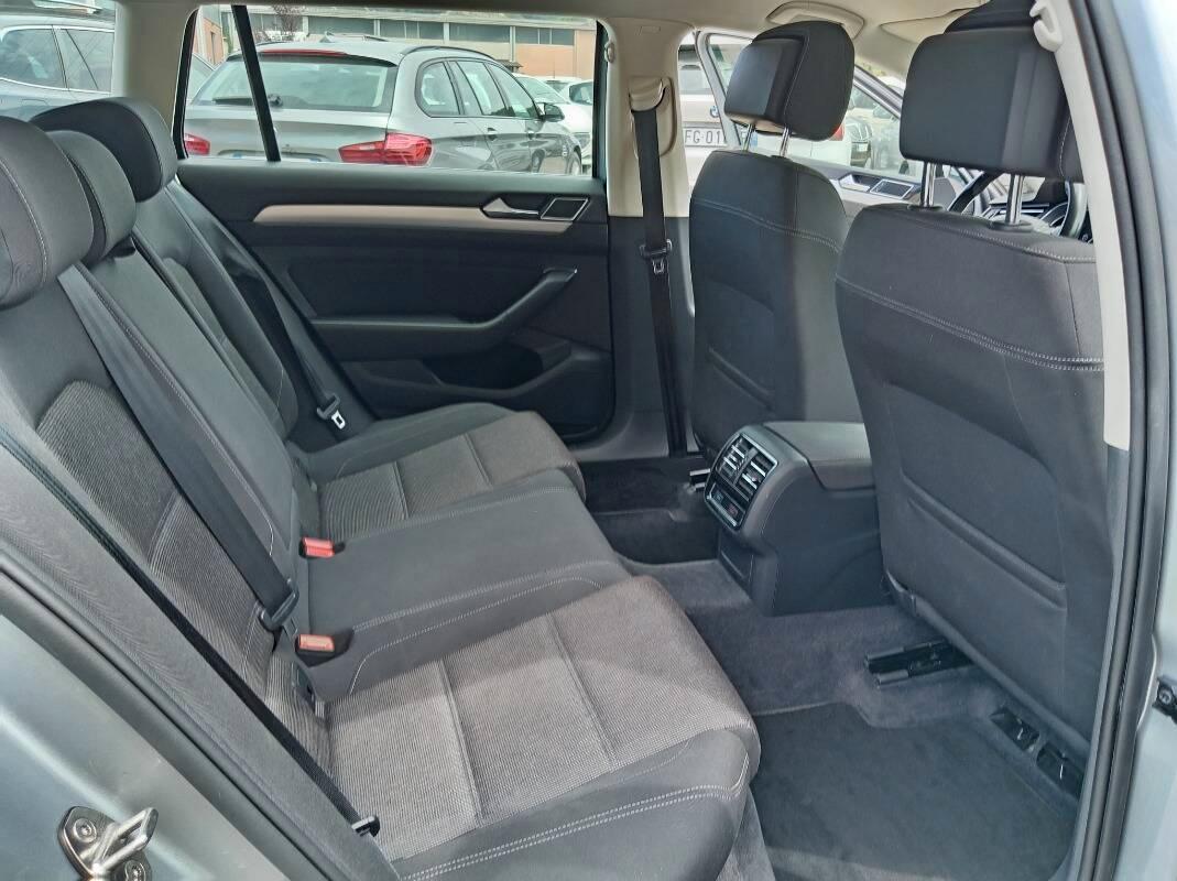 Volkswagen Passat 2.0 tdi Business (businessline) 150cv