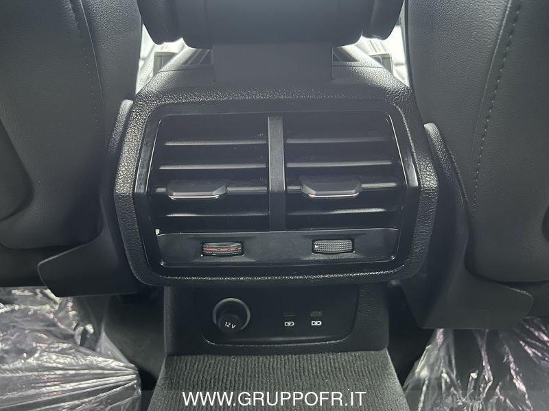 Audi Q3 35 TDI S tronic Identity Black