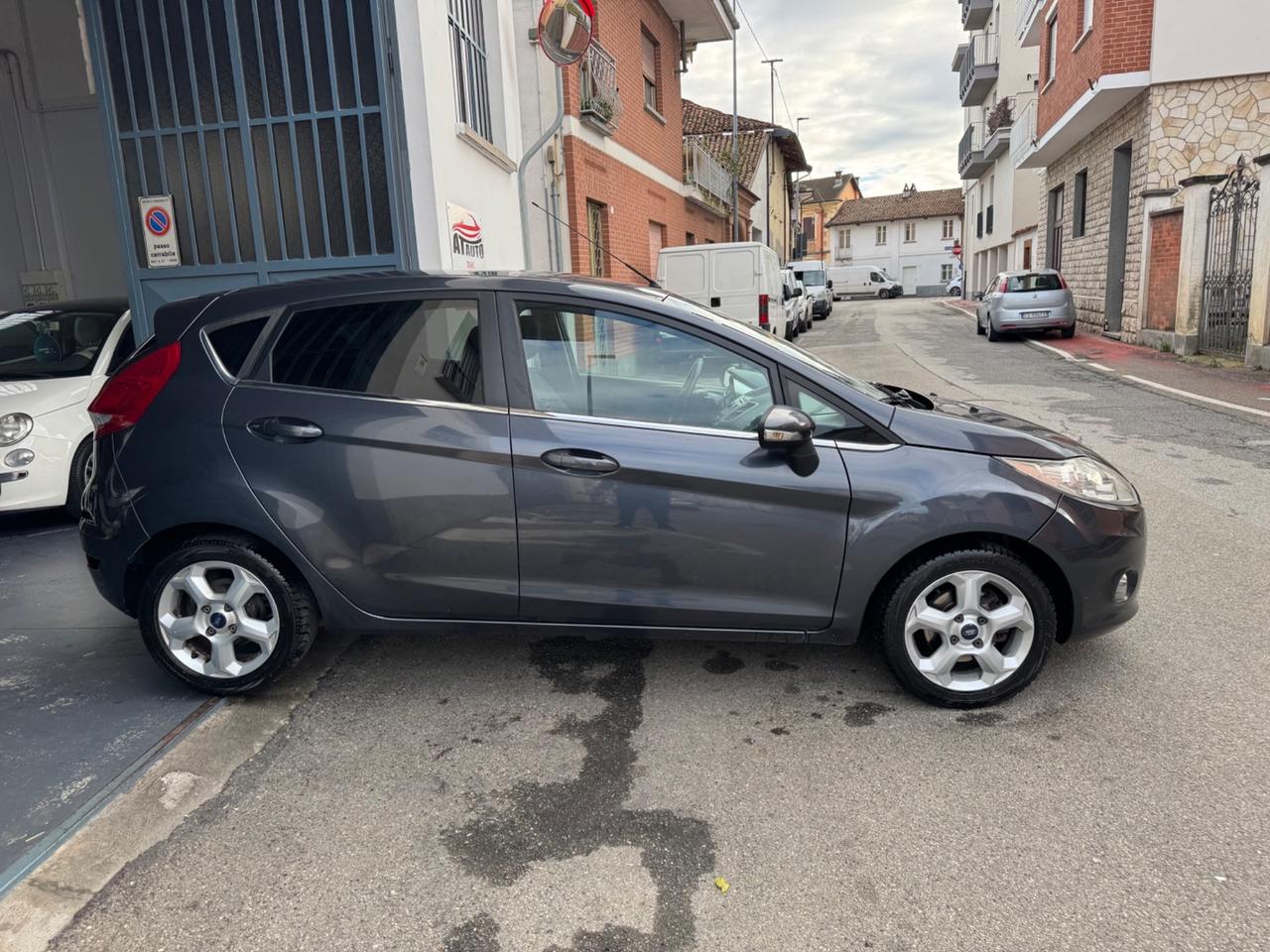 Ford Fiesta 1.4 TDCi 5p. Titanium