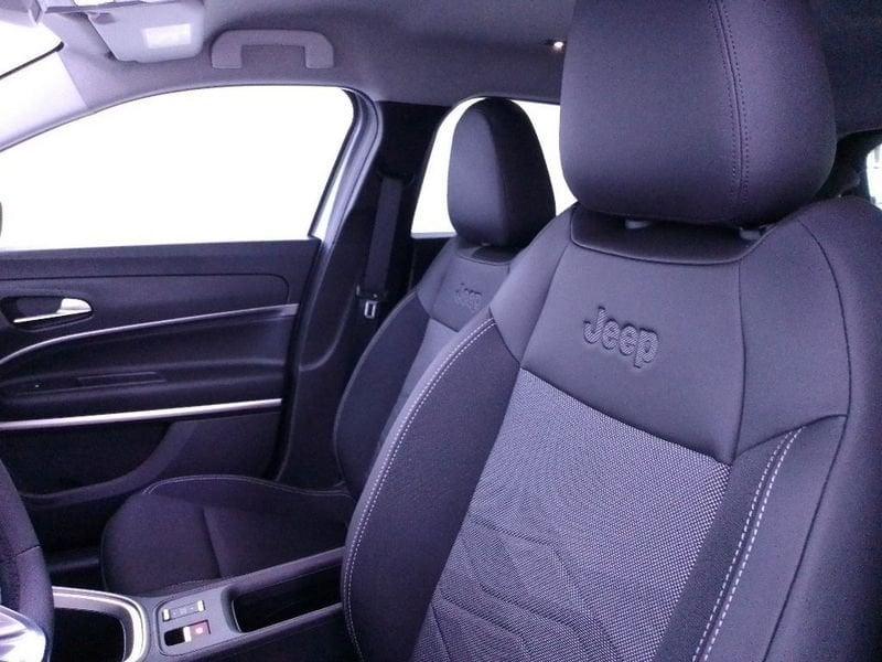 Jeep Avenger 1.2 turbo e-hybrid mhev Summit fwd 110cv edct6