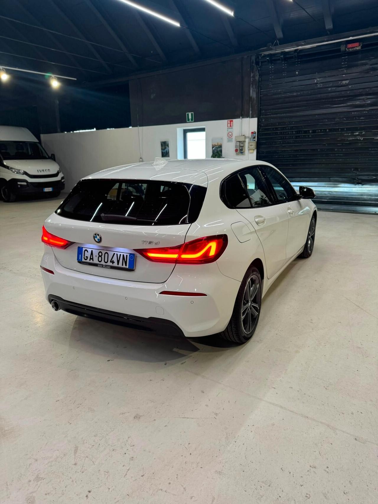 Bmw 116 116d 5p. Msport