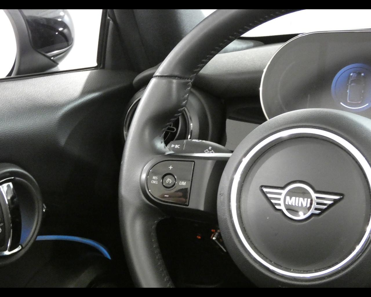 MINI Mini Cbr. (F57) - Mini 1.5 Cooper Classic Cabrio