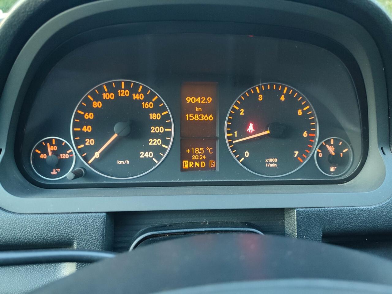 MERCEDES CLASSE A160 BENZINA AUTOMATICA POCHI KM