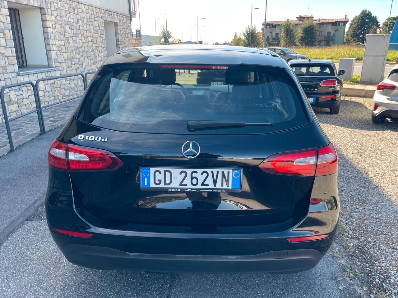 Mercedes-benz B 180 d Automatic Sport