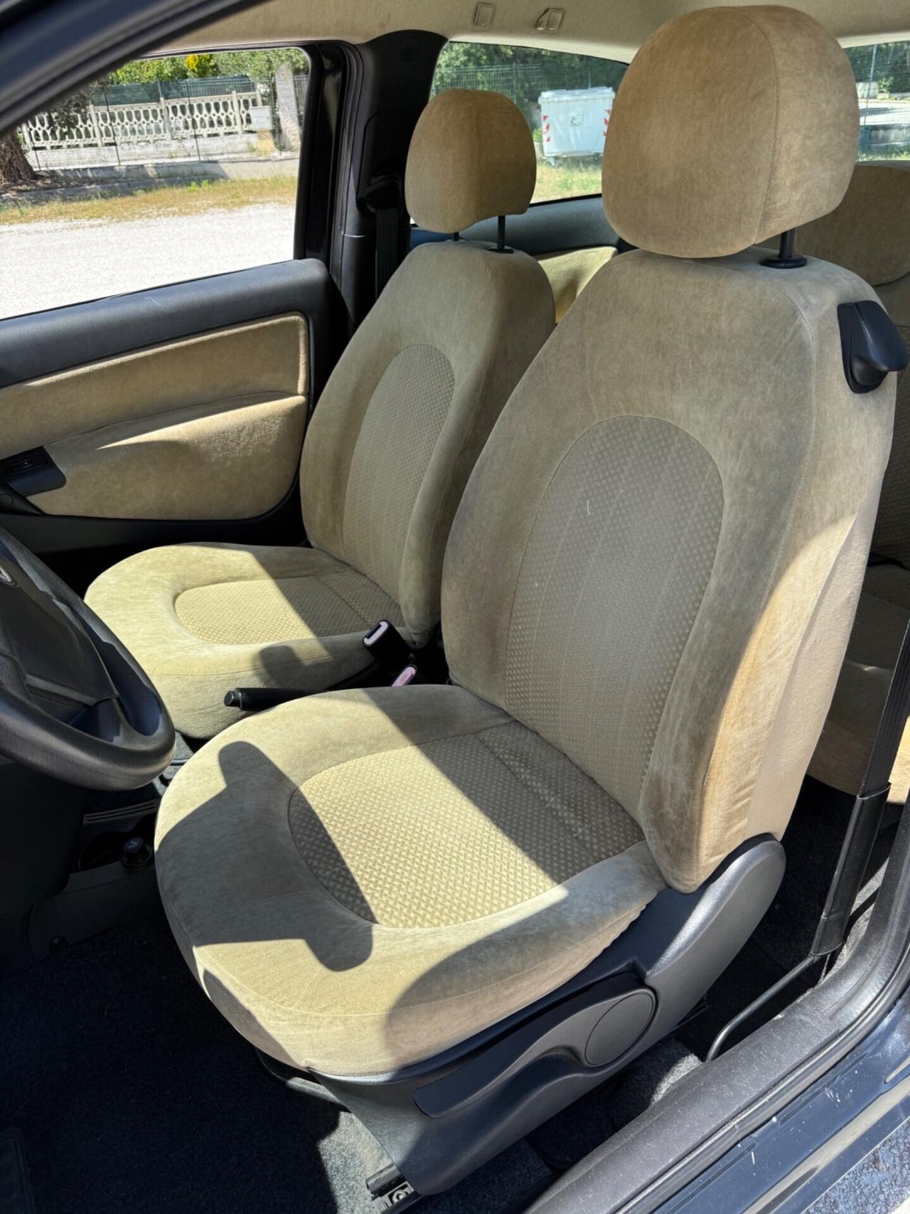 Lancia Ypsilon 1.2 benzina NEOPATENTATI uniproprietà