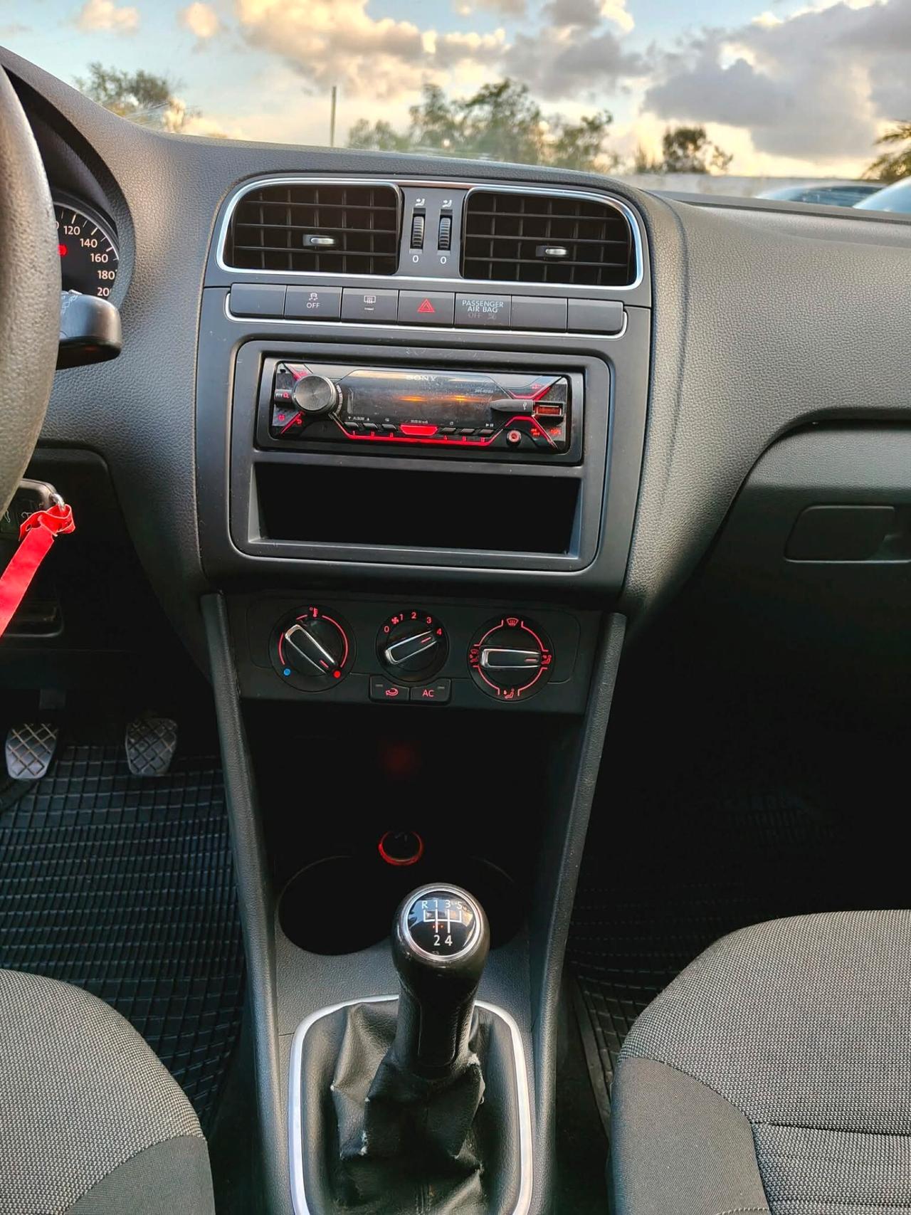 Volkswagen Polo 1.2 TDI DPF 5 p. Comfortline - 2012