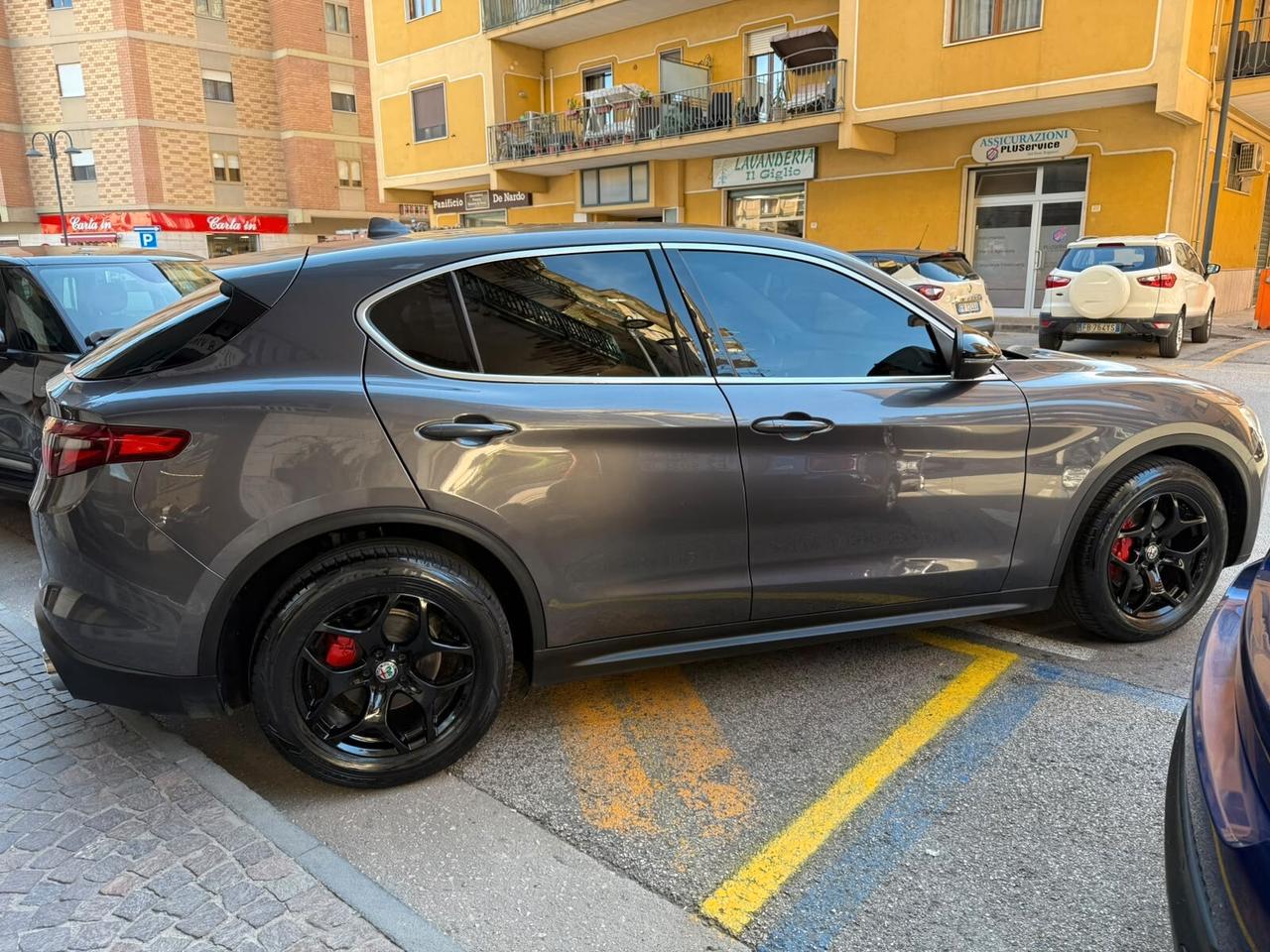 Alfa Romeo Stelvio 2.2 Turbodiesel 180 CV