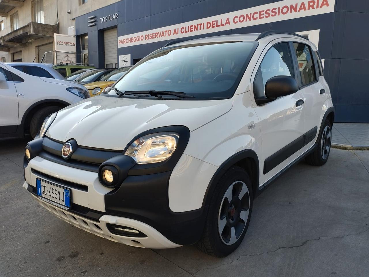 Fiat Panda 1.0 FireFly S&S Hybrid City Cross