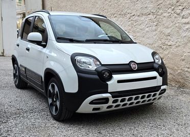 Fiat Pandina 1.0 Hybrid City Cross Nuova KM 0