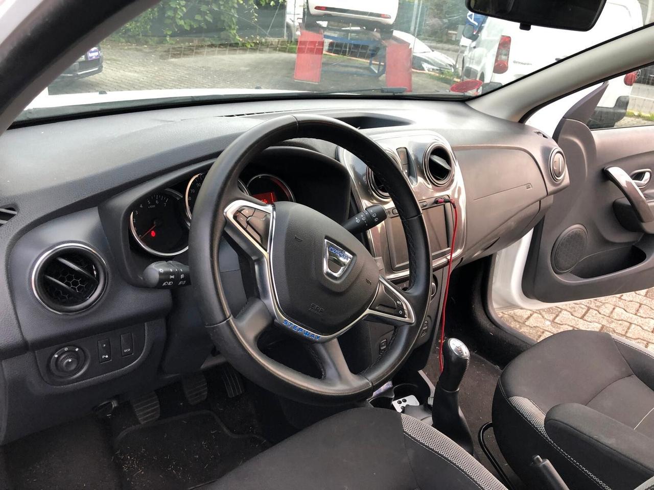 Dacia Sandero Stepway 0.9 TCe 90 CV NAVIGATORE/SENSORI PARCHEGGIO/TOUCHSCREEN GARANZIA 12 MESI RINNOVABILE FINO A 60 MESI!!!