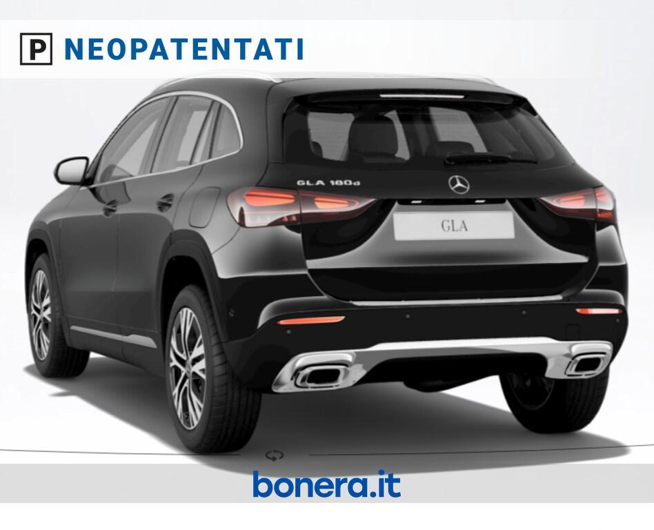 Mercedes GLA 180 180 D Progressive Advanced 8G-DCT