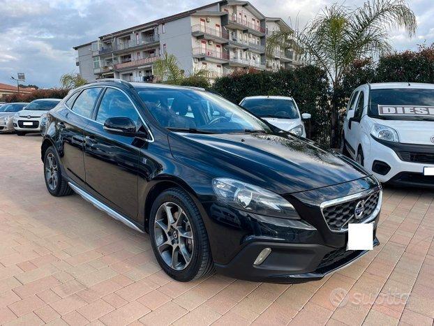 Volvo V40 Cross Country "Finanziabile Senza Busta Paga"