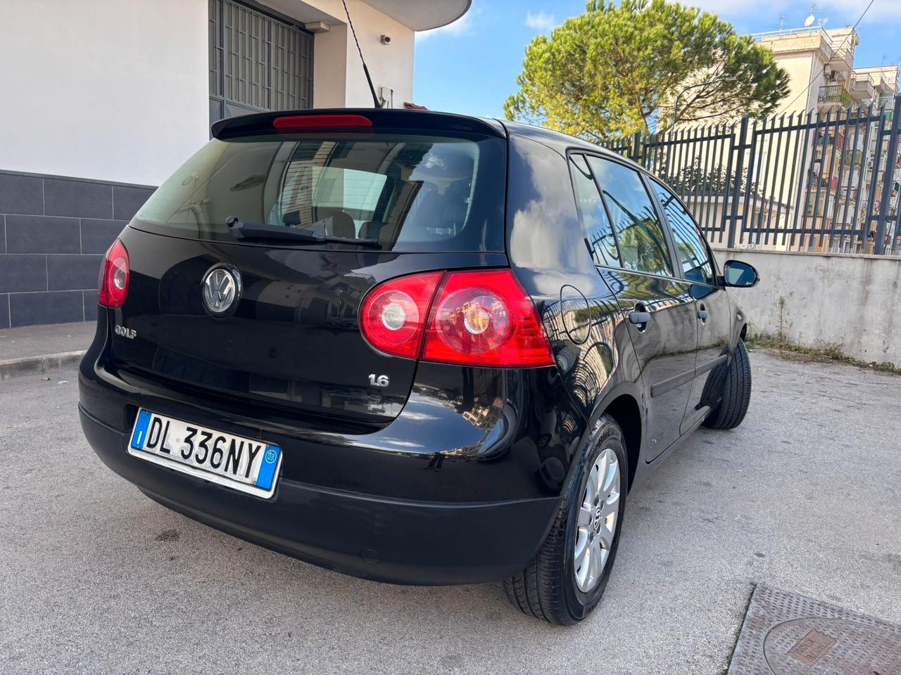 Volkswagen Golf 1.6 5p. Comfortline