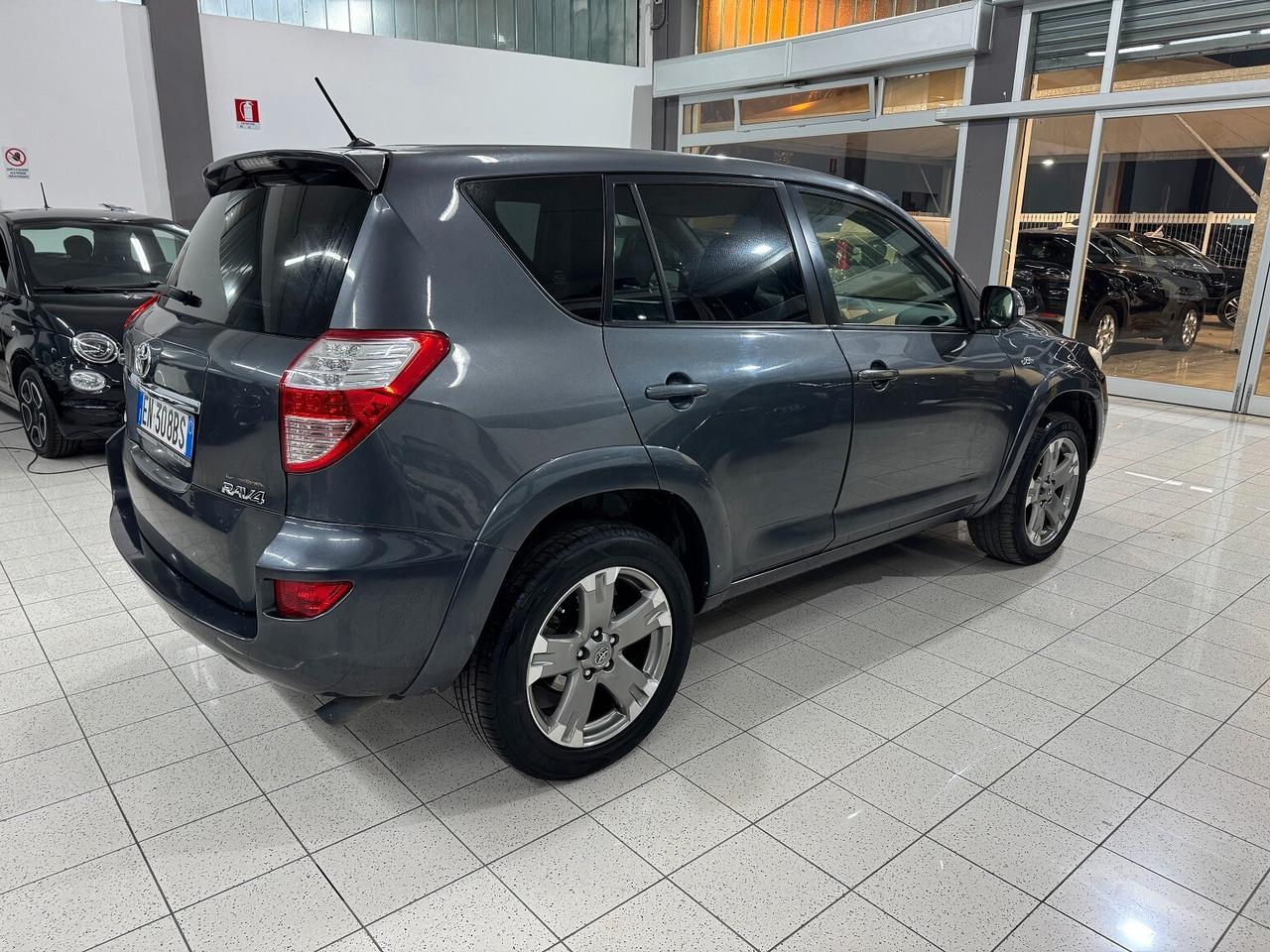 RAV4 2.2 D-Cat 150CV auto PREZZO VELOCE