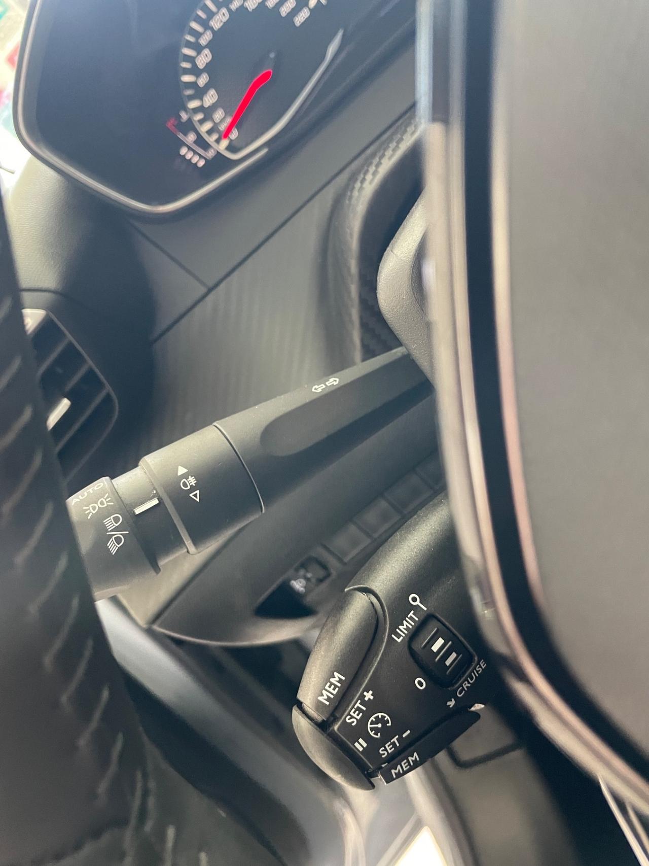 Peugeot 208 PureTech 75 Stop&Start 5 porte Active - Nessun vincolo -