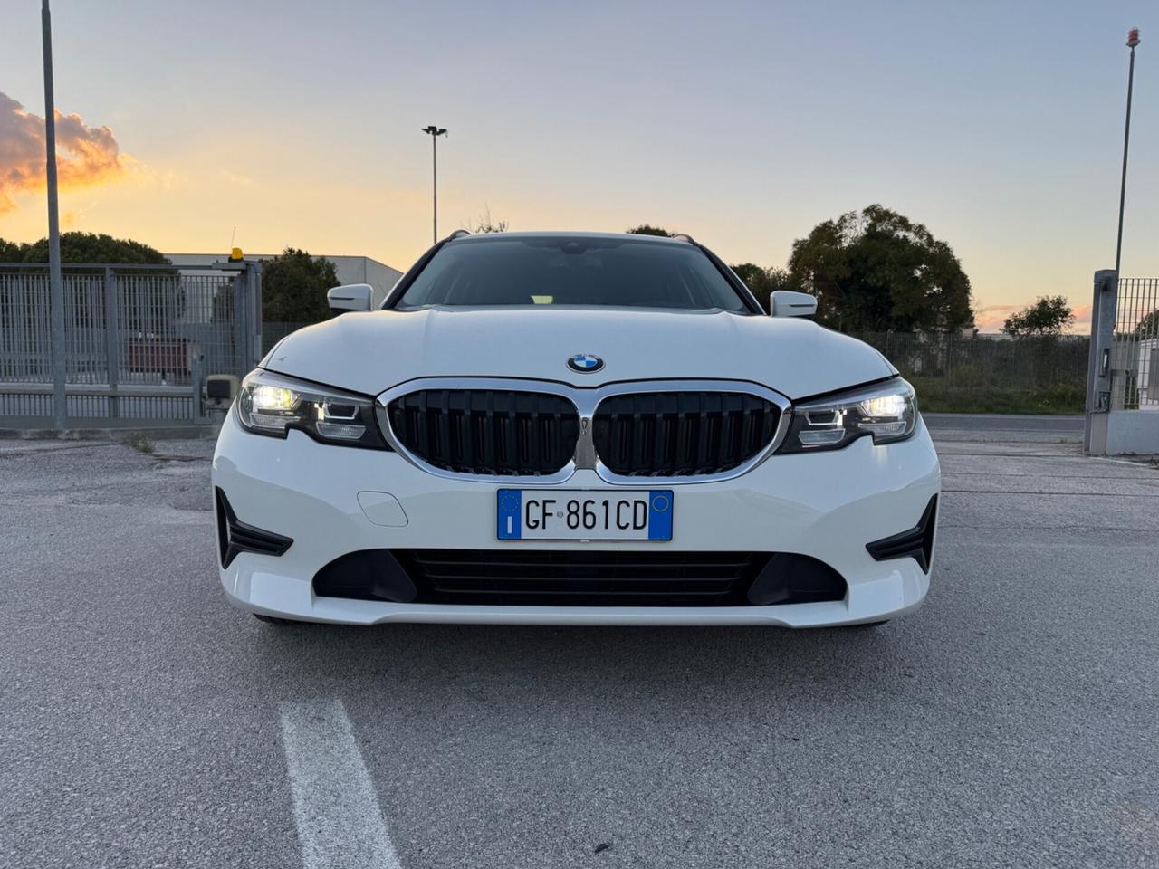 Bmw 318 318d 48V Touring Sport