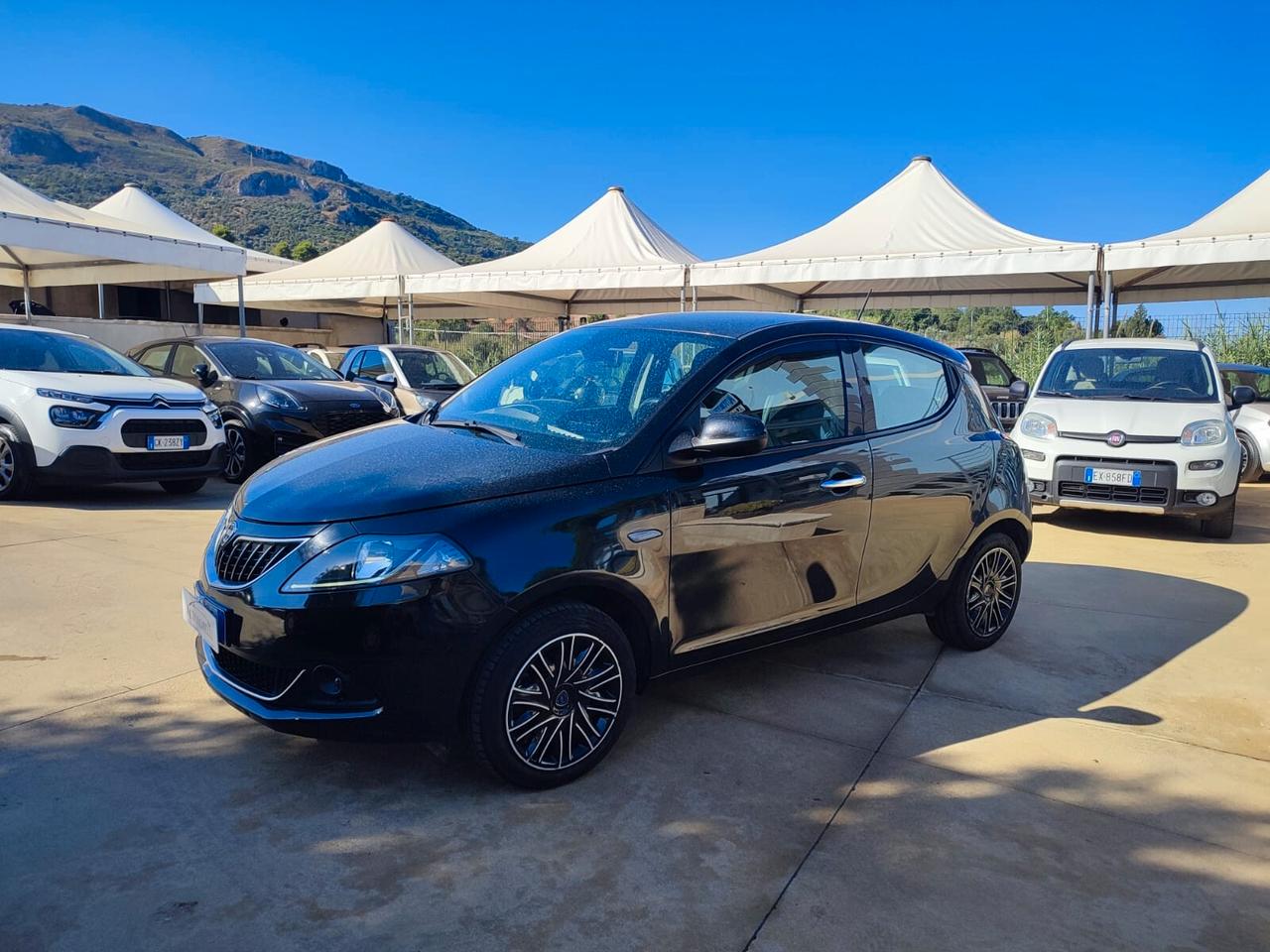 Lancia Ypsilon 1.0 FireFly 5 porte S&S Hybrid Gold