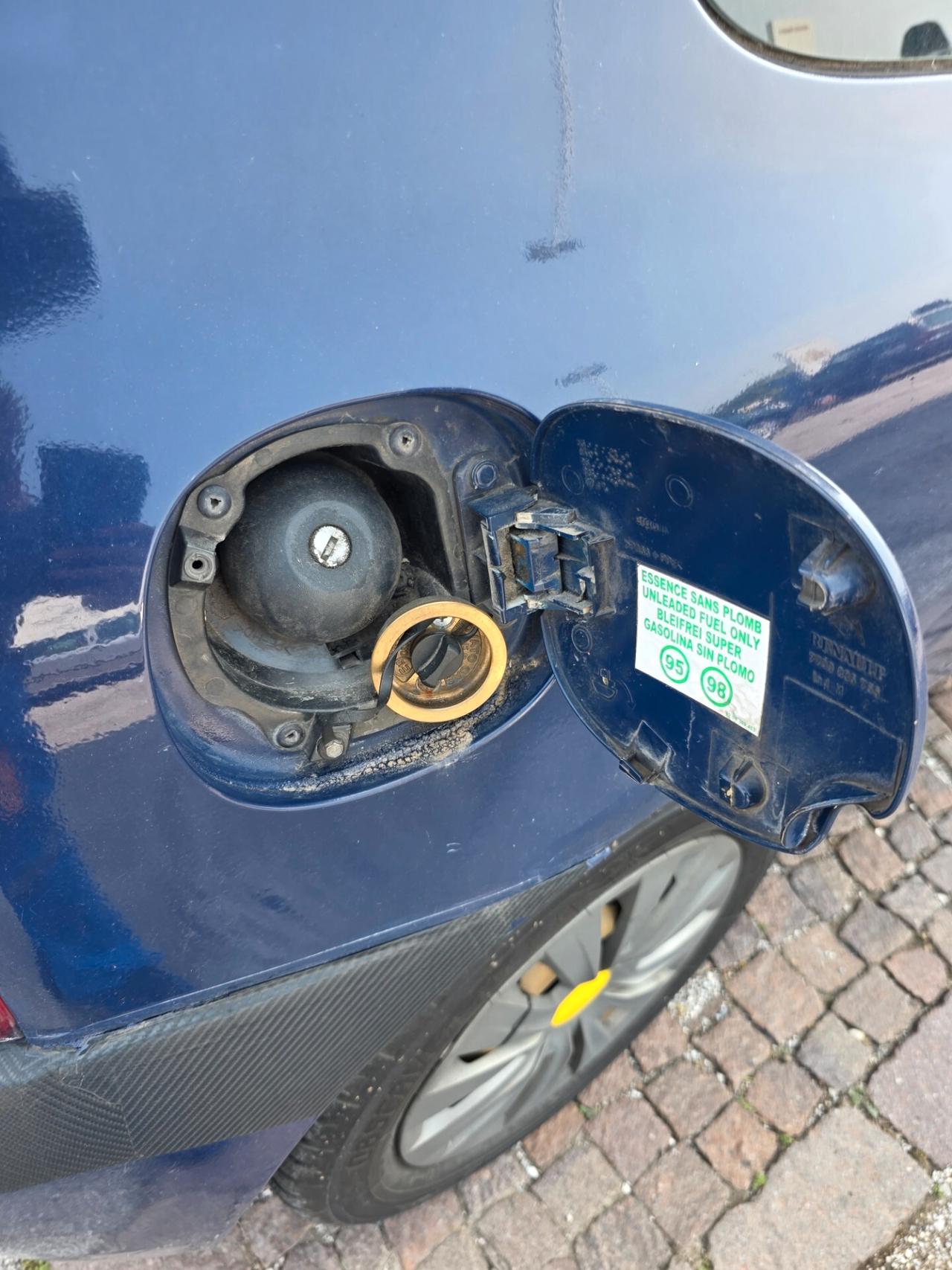 Renault Clio Storia 1.2 3 porte con 265.000km Gpl